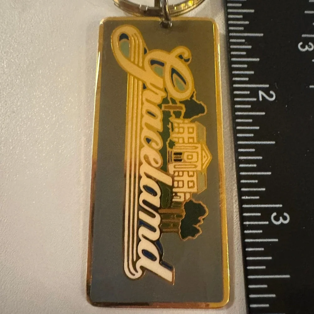 Vintage Graceland Keychain Elvis Presley‎ Memphis Souvenir Gold Tone Metal